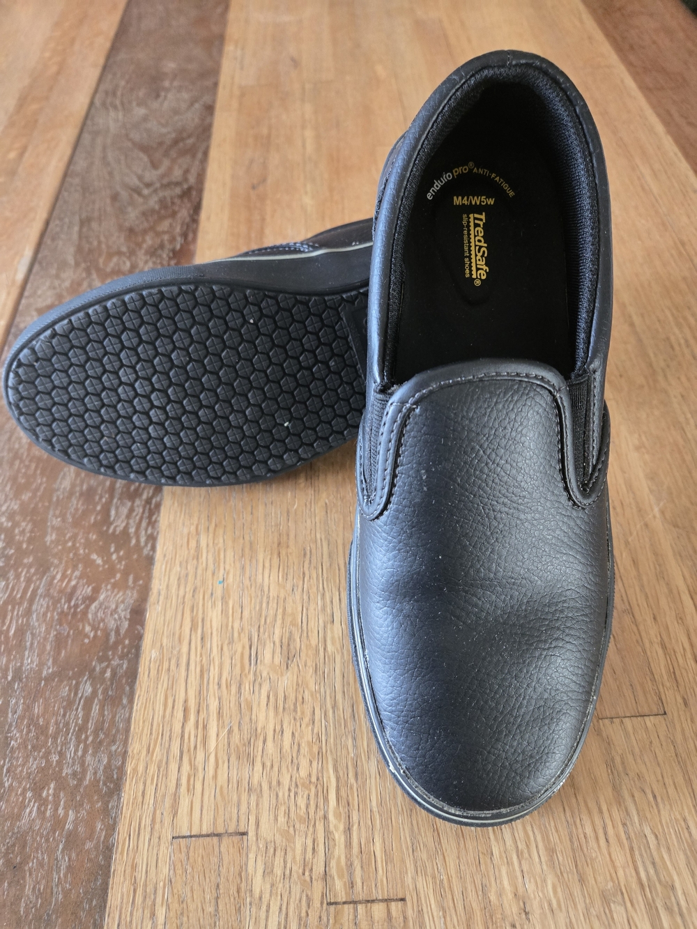 Tredsafe Slip Resistant Shoes Slip Ons Men 4 Womens 5 WIDE Black Antifatigue